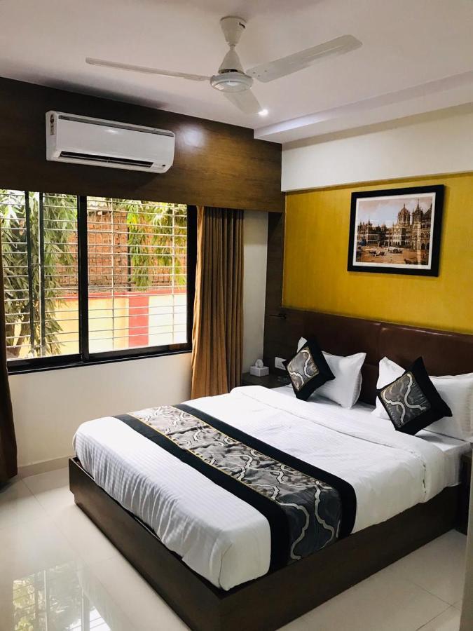 Hotel Crystal Luxury Inn- Bandra Мумбаи Экстерьер фото